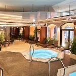 فندق Metropol